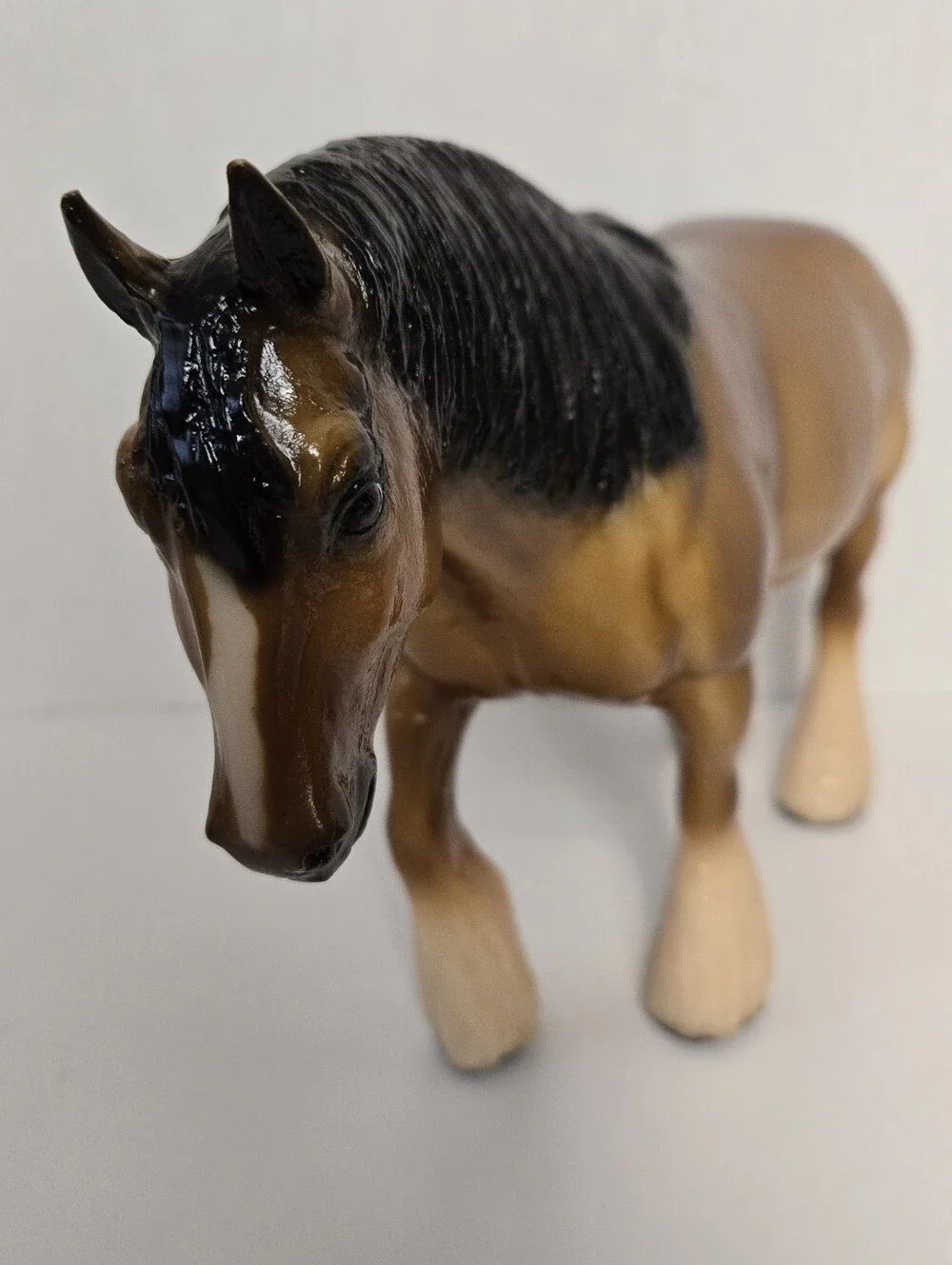 Breyer #1210 Monarch Glossy Shire Honey Bay 2003 Spring Collector Edition
